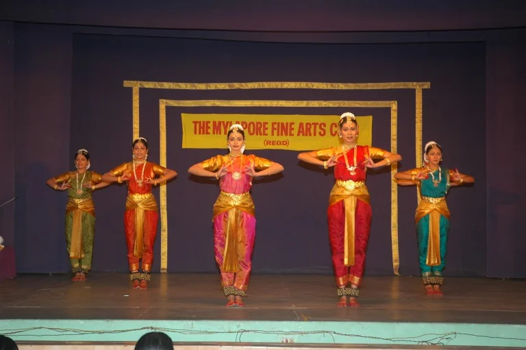 Solo Bharatanatyam dancer in performance